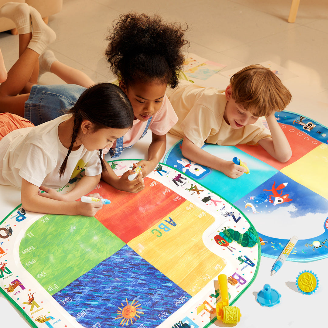 Magic Water Doodle Mat: The Very Hungry Caterpillar